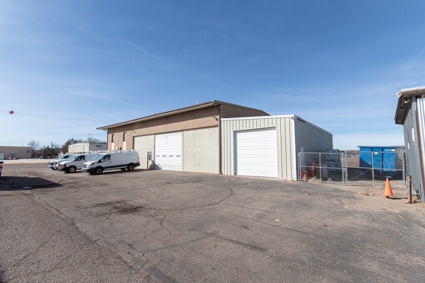 More Photos Of 2020 Airway Ave, Fort Collins Light Manufacturing For Lease