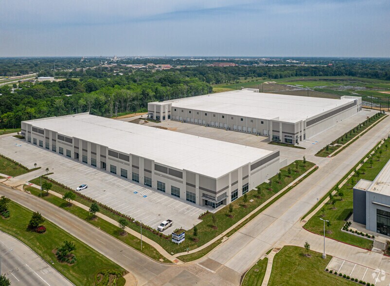 More Photos Of 616 Cane Island Pky, Katy Warehouse For Lease