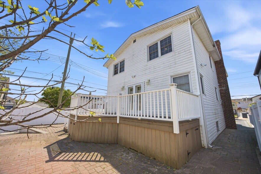 More Photos Of 9819 160th Ave, Howard Beach Apartments For Sale