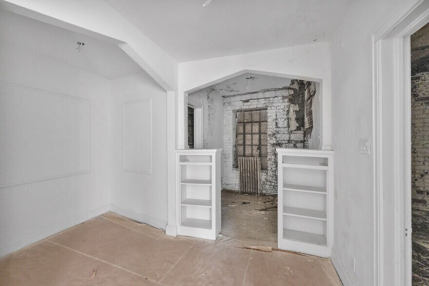 More Photos Of 15523 Mack Ave, Detroit Apartments For Sale