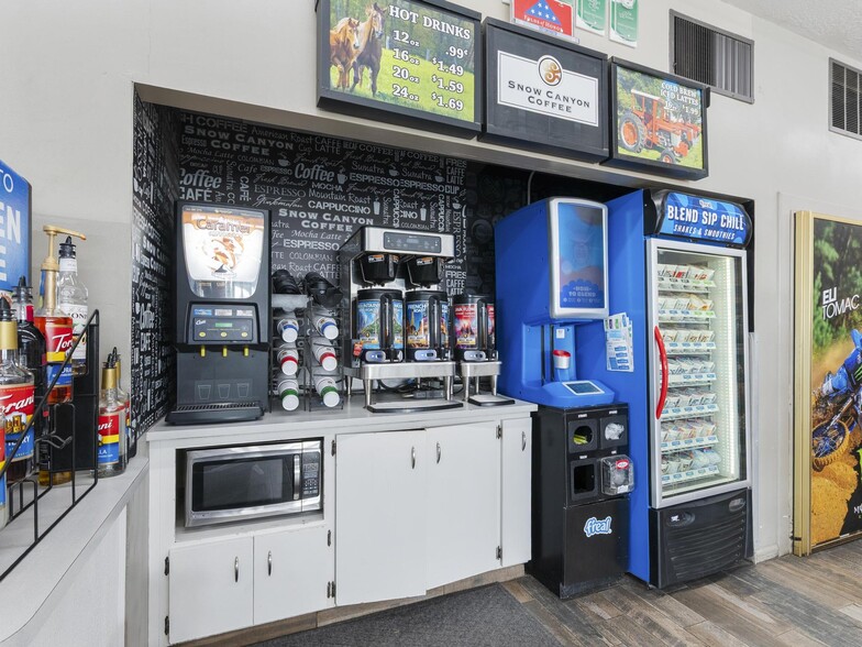 More Photos Of 5500 W 5500 S, Hooper Service Station For Sale