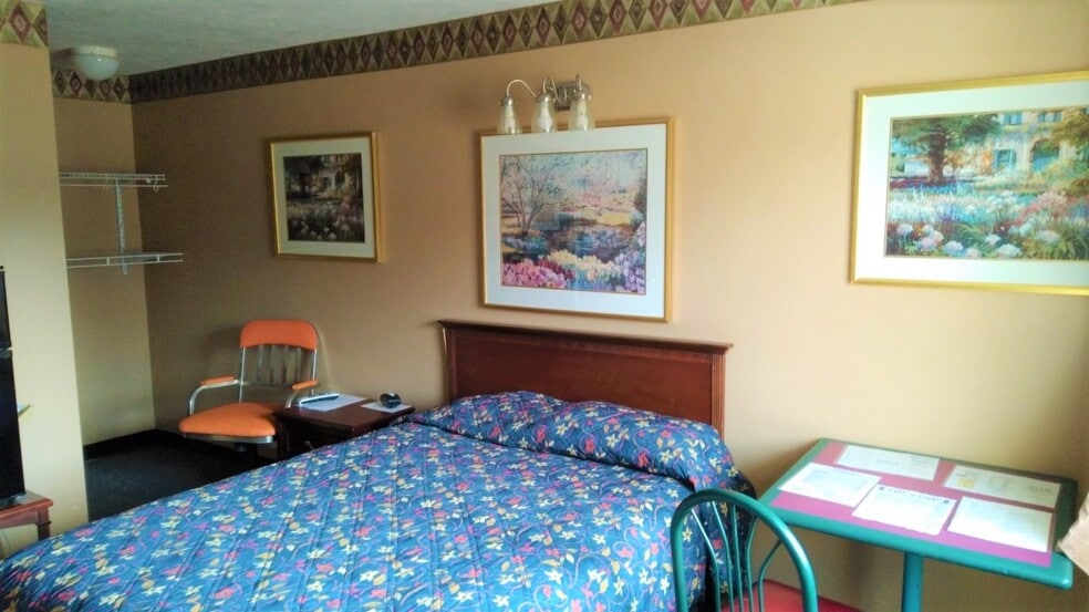 More Photos Of 7795 State Route 154, Baldwin Hotel For Sale