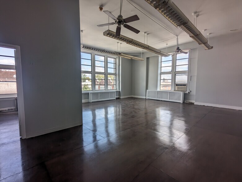 More Photos Of 1901 W Tioga St, Philadelphia Schools For Sale