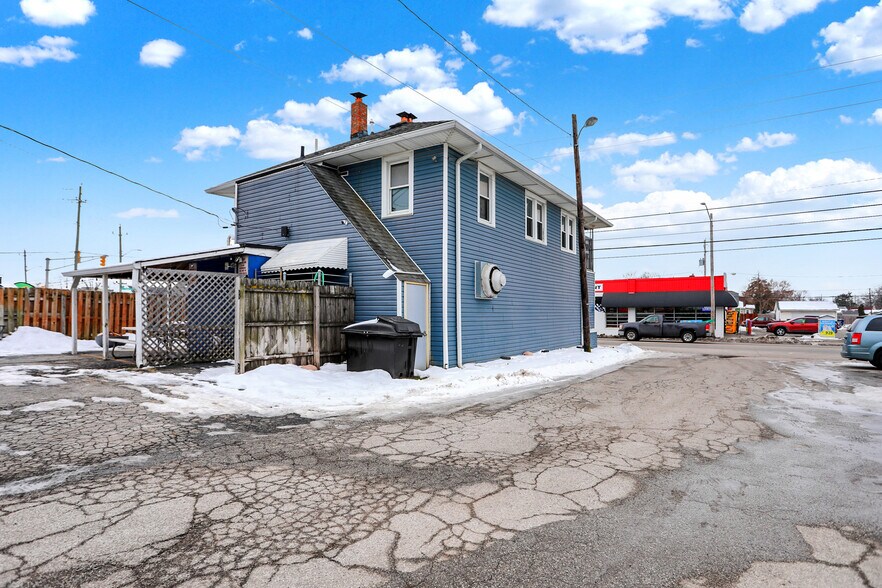 More Photos Of 2849 S Shelby St, Indianapolis Freestanding For Sale