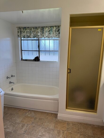 More Photos Of 1598 W Katella Ave, Anaheim Office For Sale