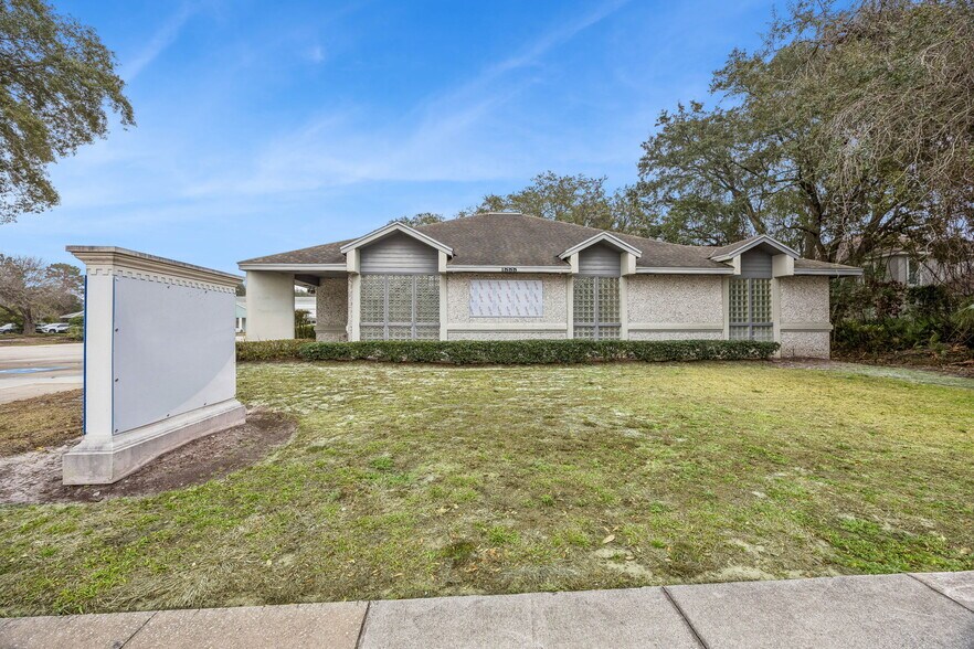 More Photos Of 1888 14th St S, Fernandina Beach Office For Sale
