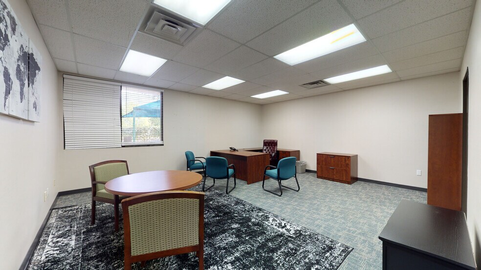 More Photos Of 4101 Clinton Dr, Houston Bank For Lease
