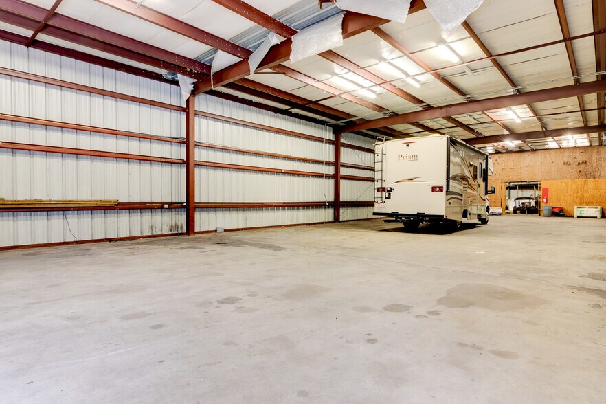 More Photos Of 2130 N Old Dixie Hwy, Fort Pierce Warehouse For Sale