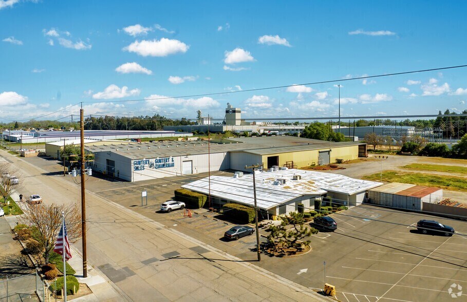 More Photos Of 222 E 4th St, Ripon Industrial For Sale