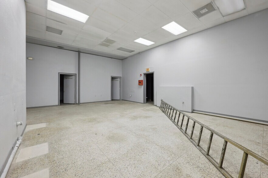 More Photos Of 3410 Concord Rd, Beaumont Storefront For Sale