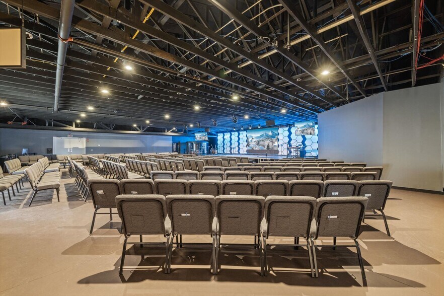 More Photos Of 236 2nd Ave S, Franklin Storefront Retail Office For Sale