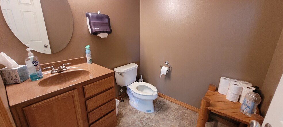 More Photos Of 3101 Vaughn Rd, Great Falls Flex For Sale