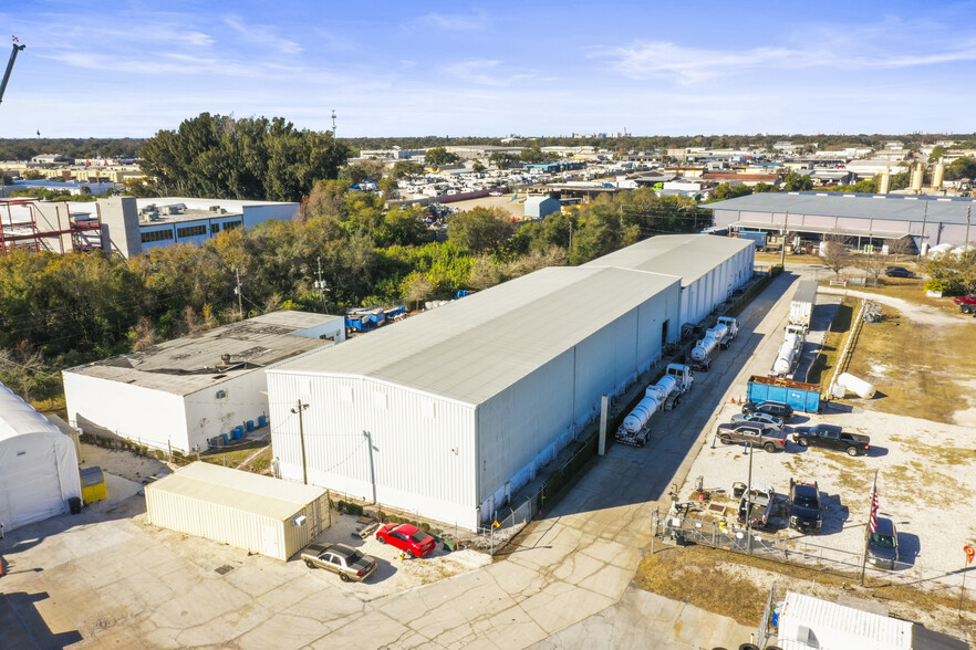 More Photos Of 1555 Sunshine Dr, Clearwater Warehouse For Sale