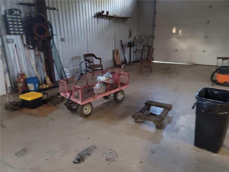 More Photos Of 19219 Hog Eye Rd, Manor Light Distribution For Lease