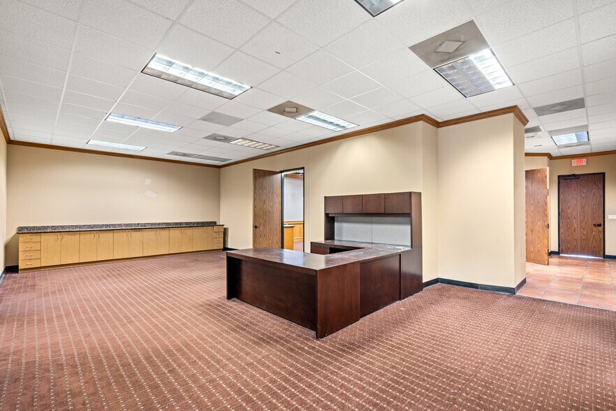 More Photos Of 3219 Harrisburg Blvd, Houston Medical For Lease