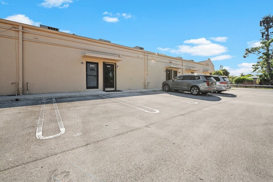 More Photos Of 8075-8091 W Sample Rd, Coral Springs Storefront For Sale