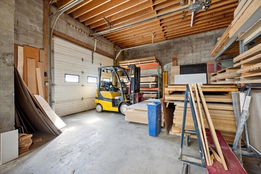 More Photos Of 401 State Route 202, Raritan Freestanding For Lease