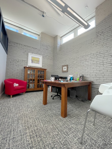 More Photos Of 2658 Scranton Rd, Cleveland Apartments For Lease