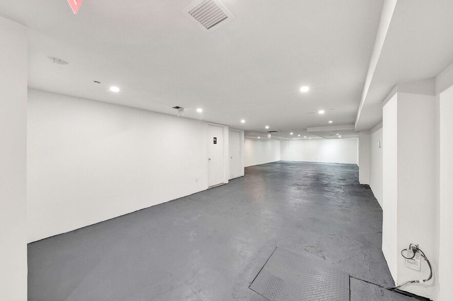 More Photos Of 243 E 7th St, New York Apartments For Lease