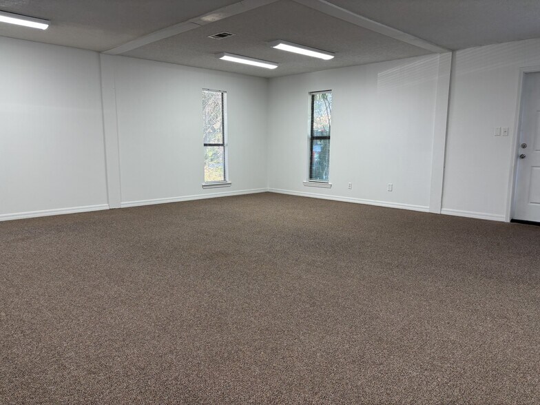 More Photos Of 101 Nightingale Ln, Gulf Breeze Office For Sale