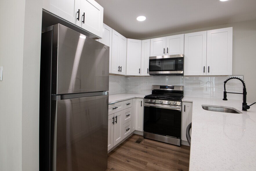 More Photos Of 95 Mercer St, Hamilton Apartments For Sale