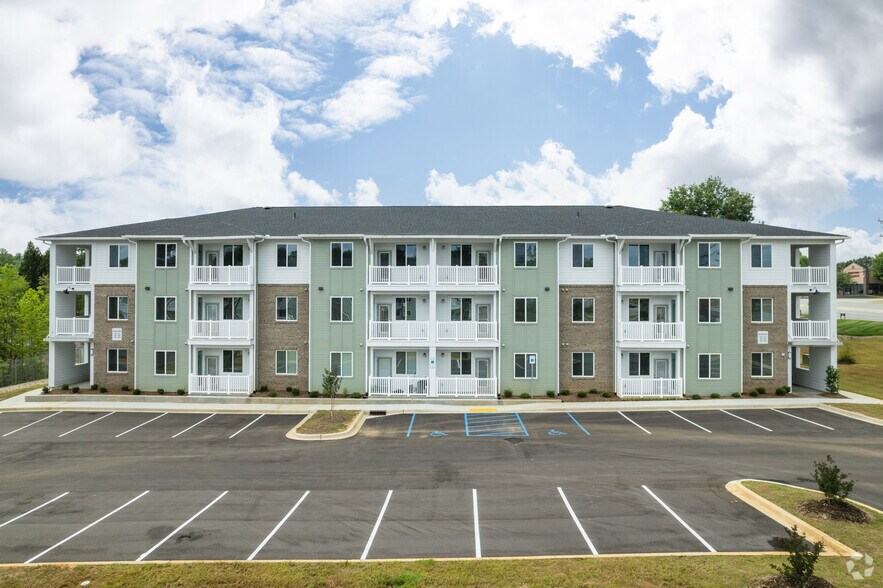 More Photos Of 6800 White Horse Rd, Greenville Apartments For Sale