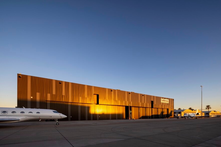 More Photos Of 6253 S Sossaman Rd, Mesa Airplane Hangar For Lease