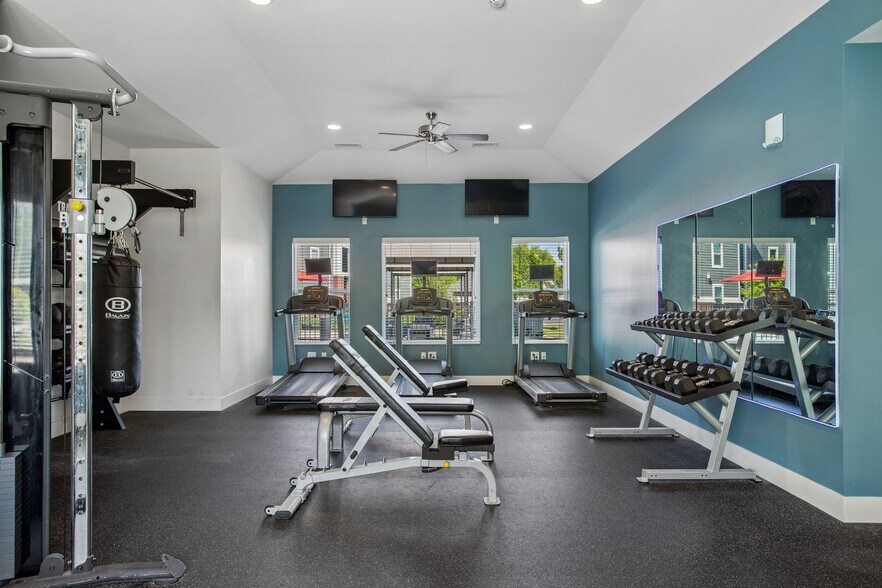 More Photos Of 1 Campus Edge Dr, Edwardsville Apartments For Sale