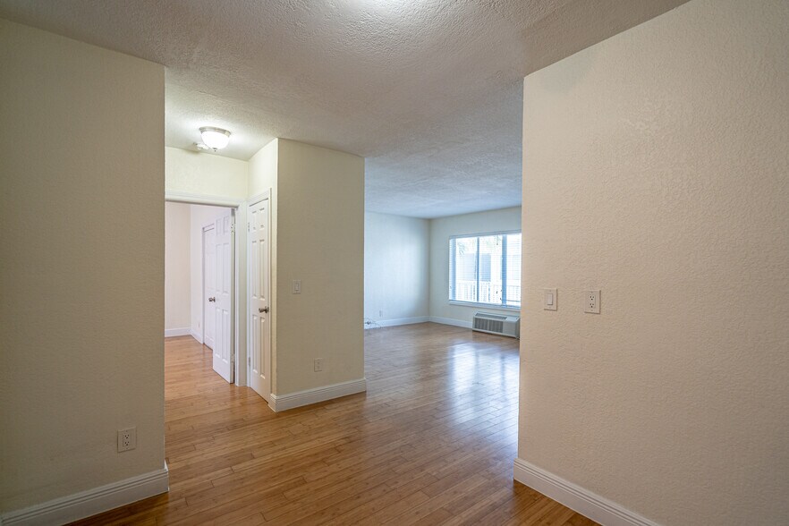 More Photos Of 7315-7325 Carlyle Ave, Miami Beach Apartments For Sale
