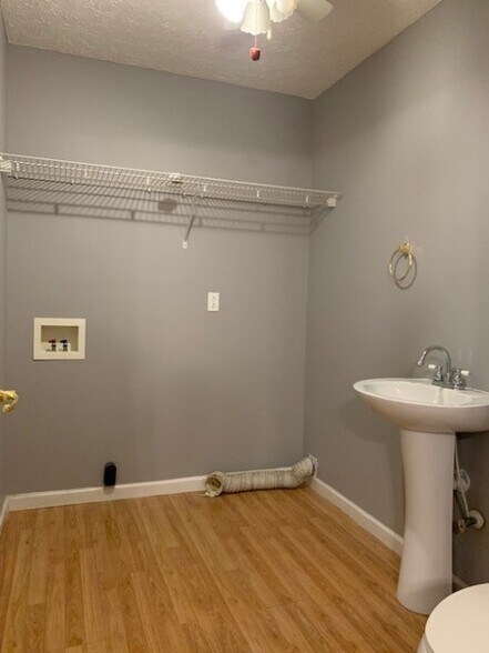 More Photos Of 1420 Hills Chapel Rd, Manchester Apartments For Sale