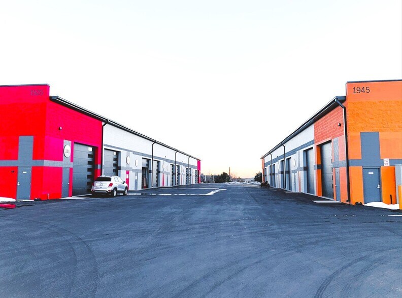 Primary Photo Of 1925 Deer Creek Rd, Monument Showroom For Sale