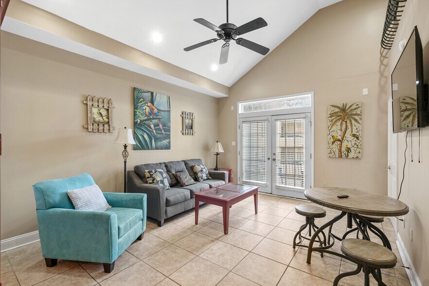 More Photos Of 213 76th Ave N, Myrtle Beach Apartments For Sale