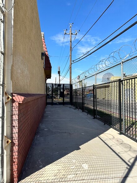 More Photos Of 1412-1440 N Eastern Ave, Las Vegas Unknown For Lease