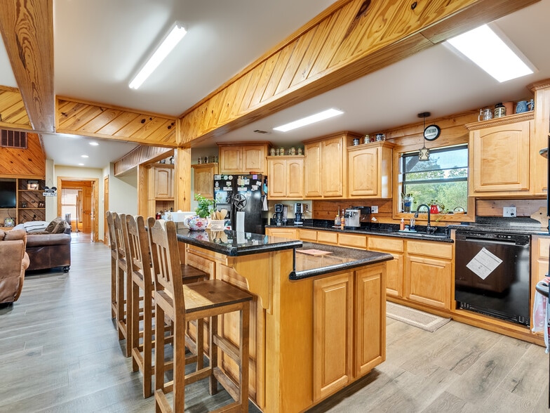 More Photos Of 325 Forest Service 217 Rd, Shepherd Specialty For Sale