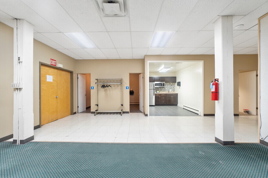 More Photos Of 132 W Pearl St, Jackson Storefront For Sale