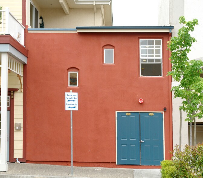 More Photos Of 220 Windsor River Rd, Windsor Apartments For Sale