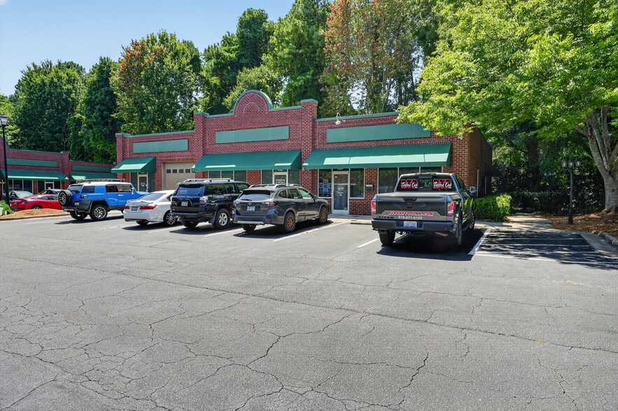 More Photos Of 594 E Chatham St, Cary Office For Sale