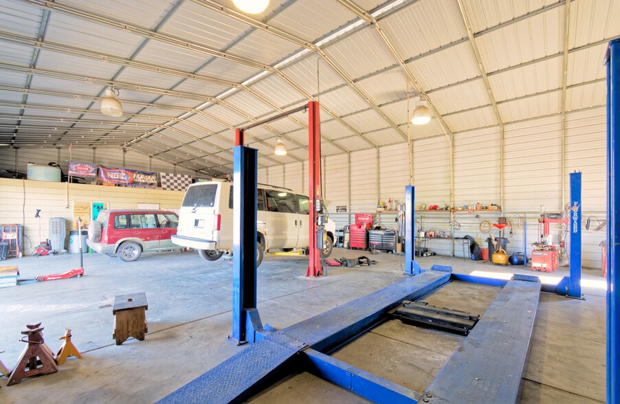 More Photos Of 75 Plymouth Ave, Quartzsite Service For Sale