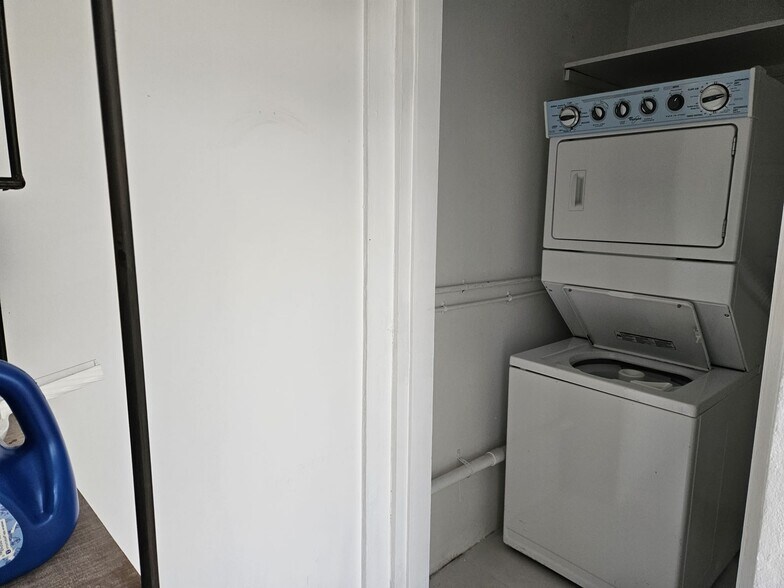 More Photos Of 4512 Seagrape Dr, Lauderdale-by-the-Sea Multifamily For Sale