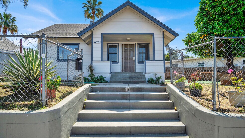 More Photos Of 6072 York Blvd, Los Angeles Storefront Retail Residential For Sale