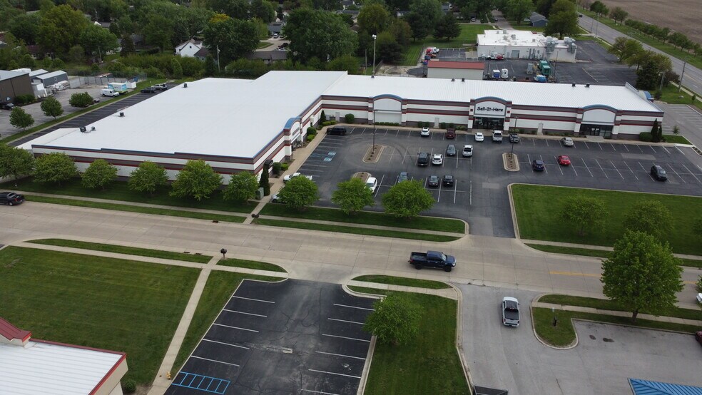 More Photos Of 3805 Fortune Dr, Lafayette Storefront For Sale