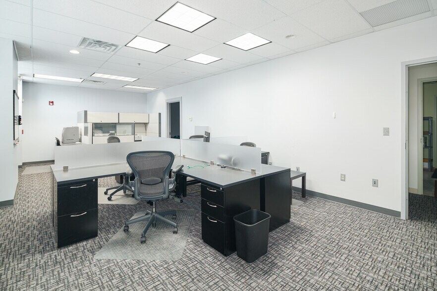 More Photos Of 918 Maple St, Conshohocken Office For Lease
