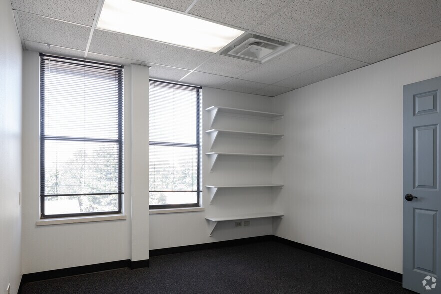 More Photos Of 15200 E Girard Ave, Aurora Medical For Lease