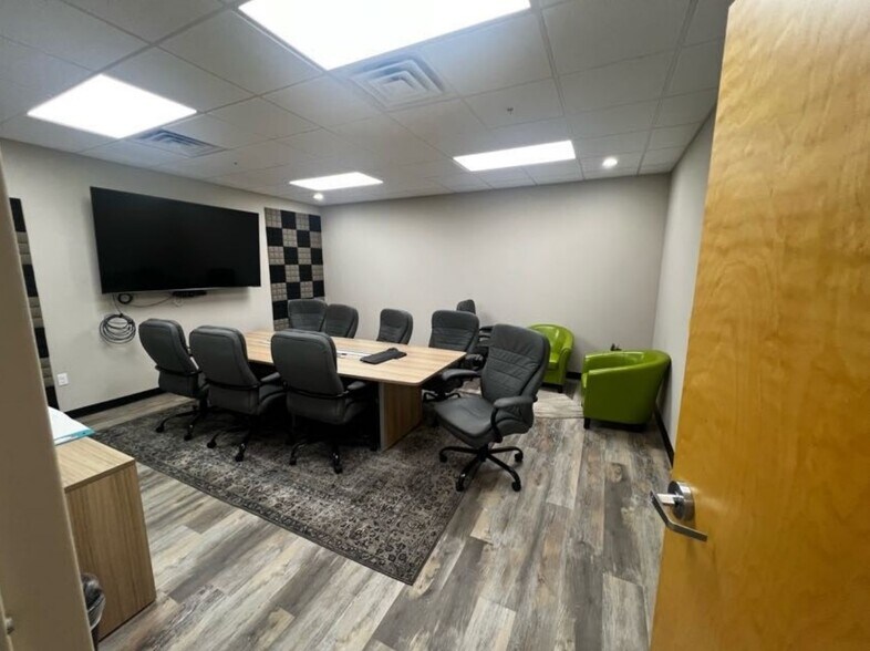 More Photos Of 300 NW Phosphate Blvd, Mulberry Manufacturing For Lease