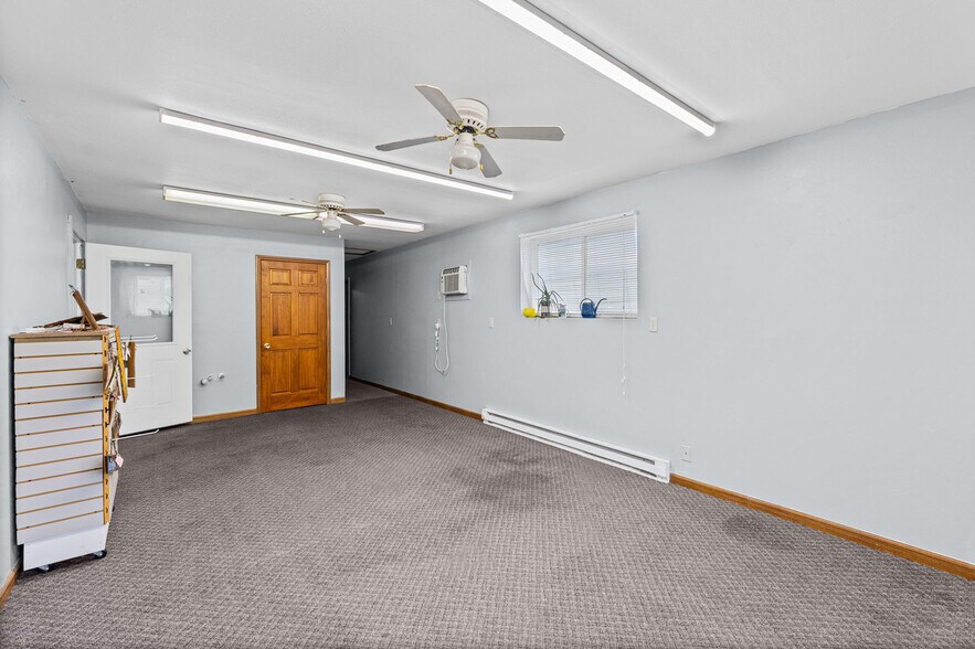 More Photos Of 600 N Maple St, Garnett General Retail For Sale