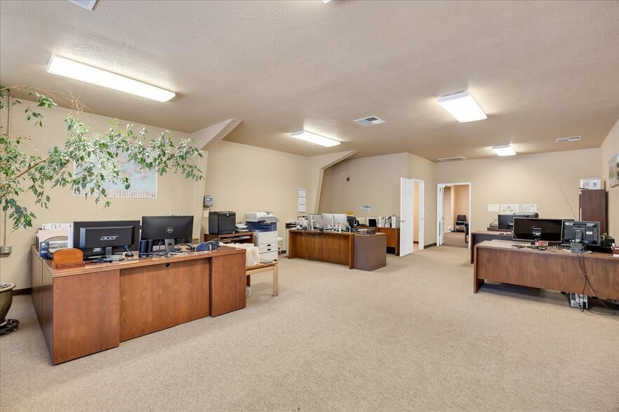 More Photos Of 22709 Twain Harte Dr, Twain Harte Office Residential For Sale