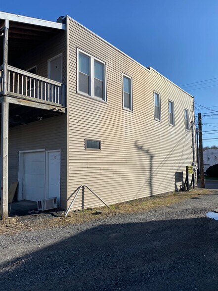 More Photos Of 429-431 Main St, Kingston Storefront Retail Residential For Sale