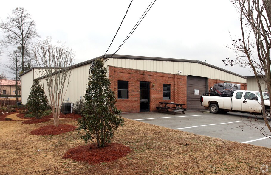 More Photos Of 1314 Olympic Ct, Conyers Light Distribution For Sale