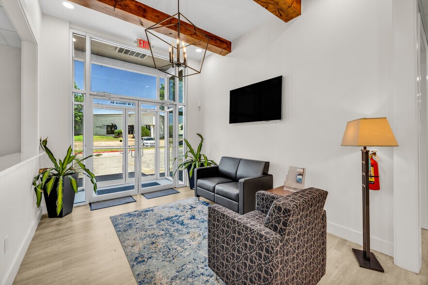 More Photos Of 1013 W Ithica St, Broken Arrow Medical For Lease