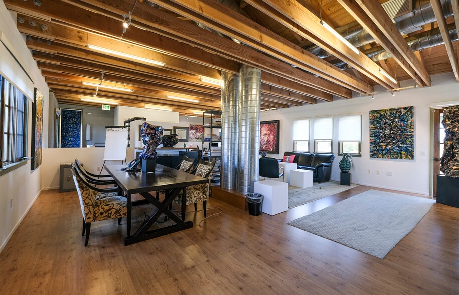 More Photos Of 820 E Montecito St, Santa Barbara Office Residential For Lease